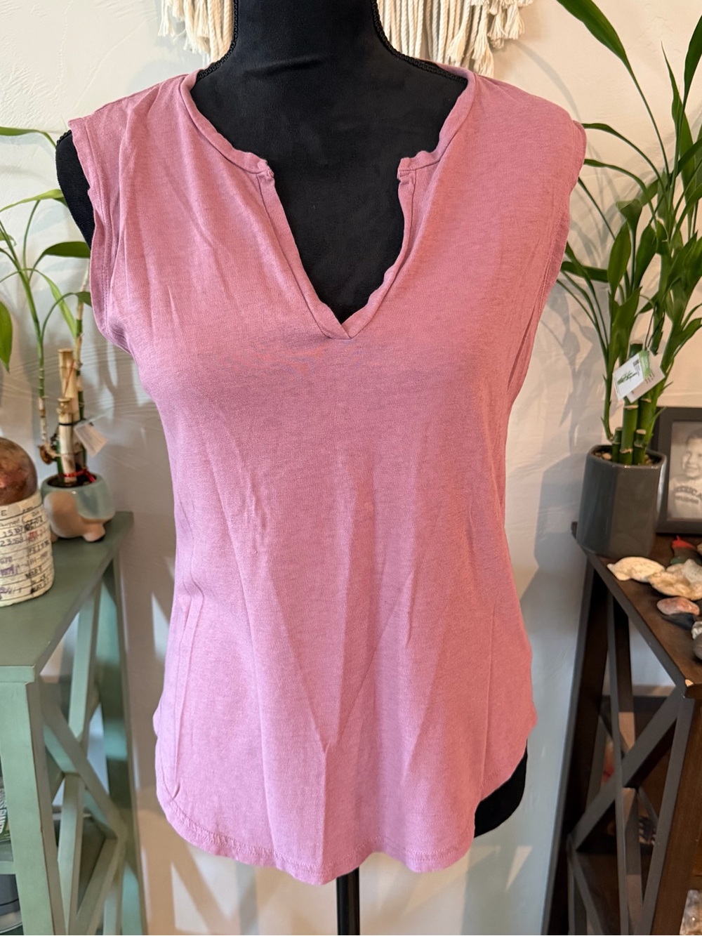 GAP Rose Pink Notch Neck Sleeveless Tank